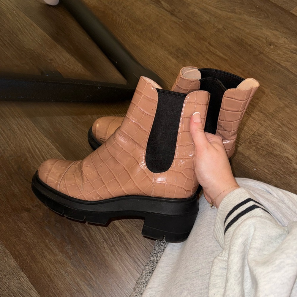 Stuart Weitzman Boot